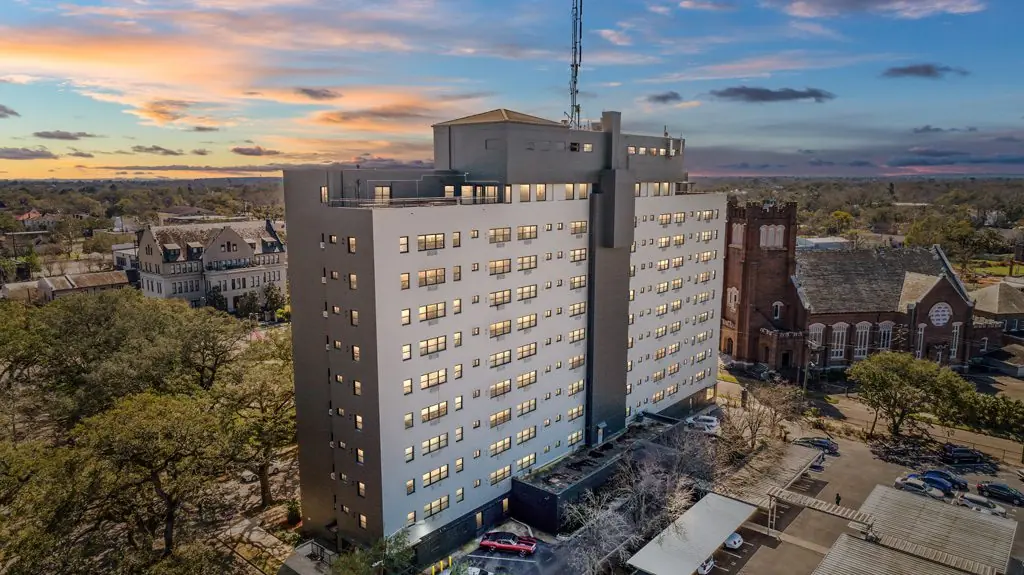 Michael Apartments